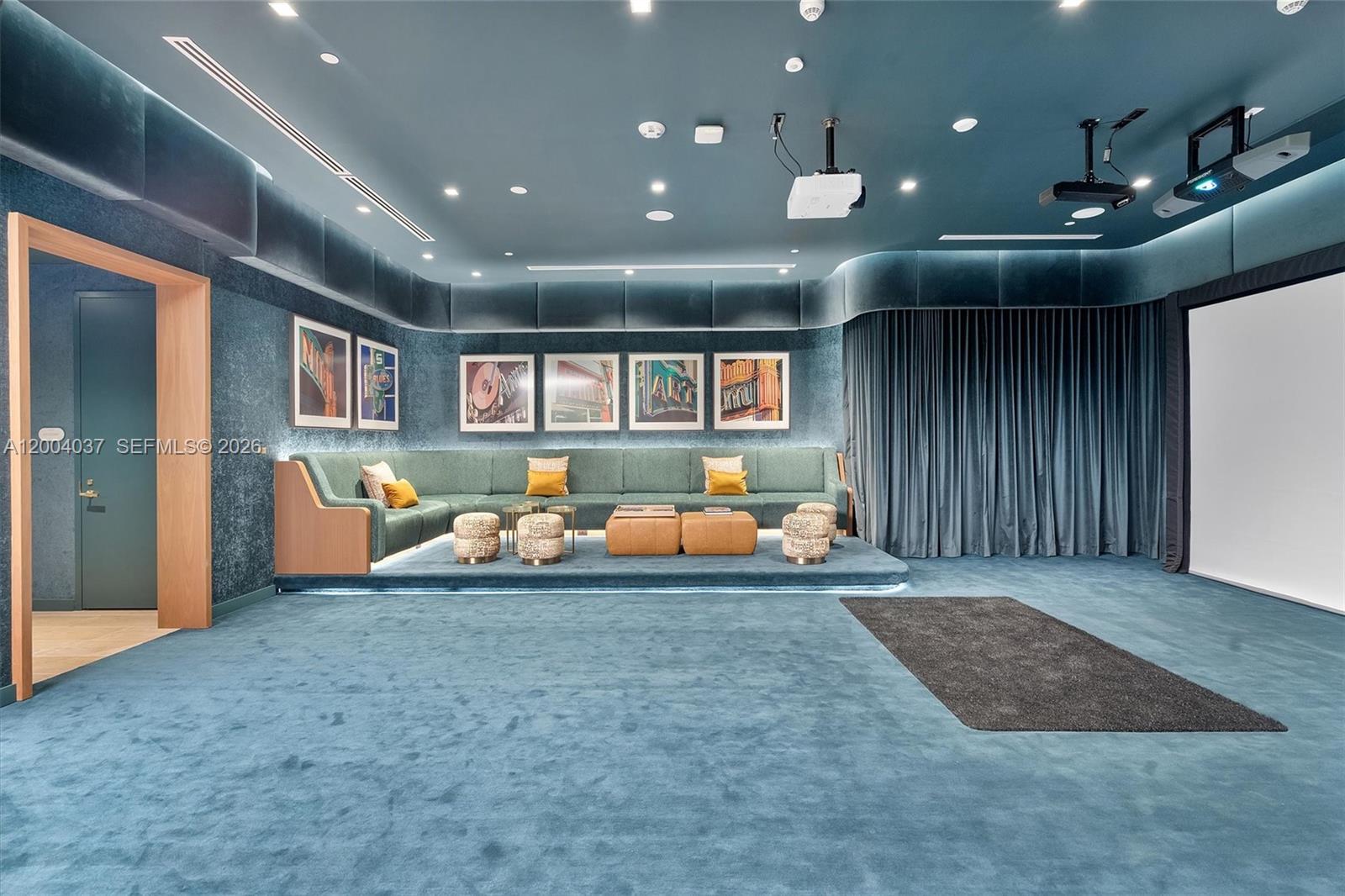 77 SE 5th St #2614 Miami, FL 33131