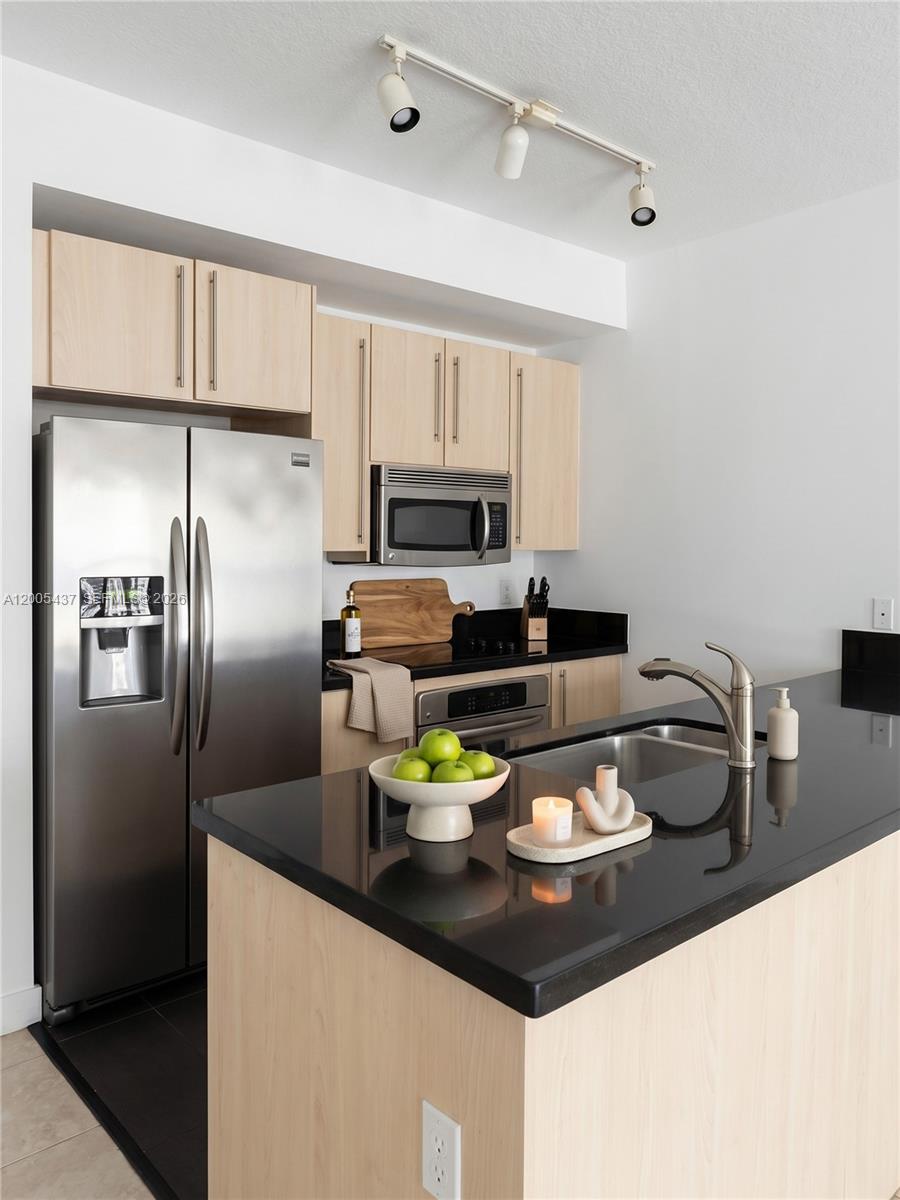 image Axis on Brickell North4