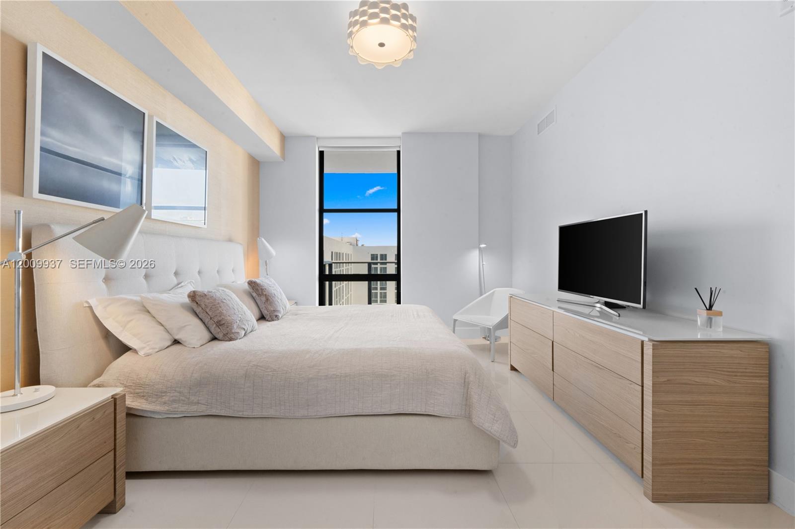 2960 NE 207th St #1003 Aventura, FL 33180