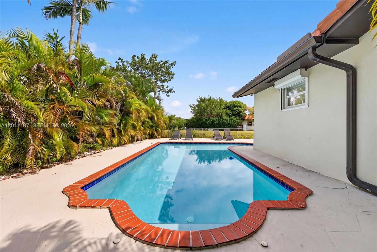 8005 SW 106th St Miami, FL 33156