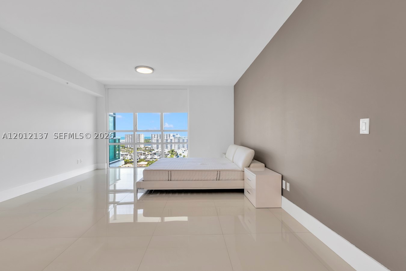image 400 Sunny Isles25