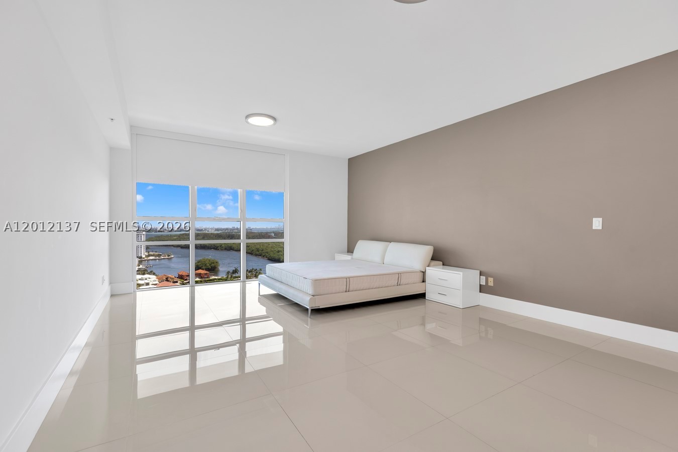 image 400 Sunny Isles26