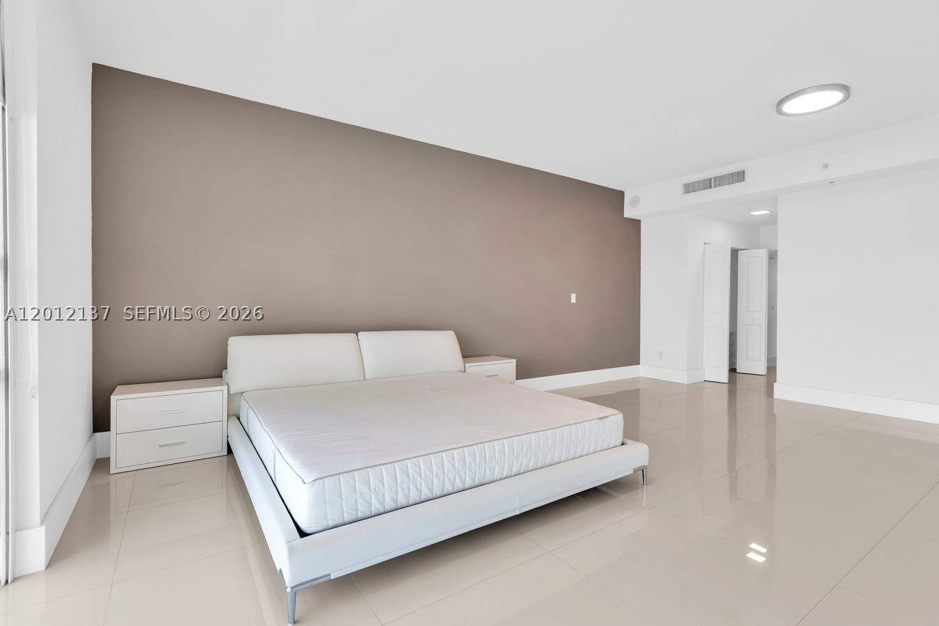 image 400 Sunny Isles27