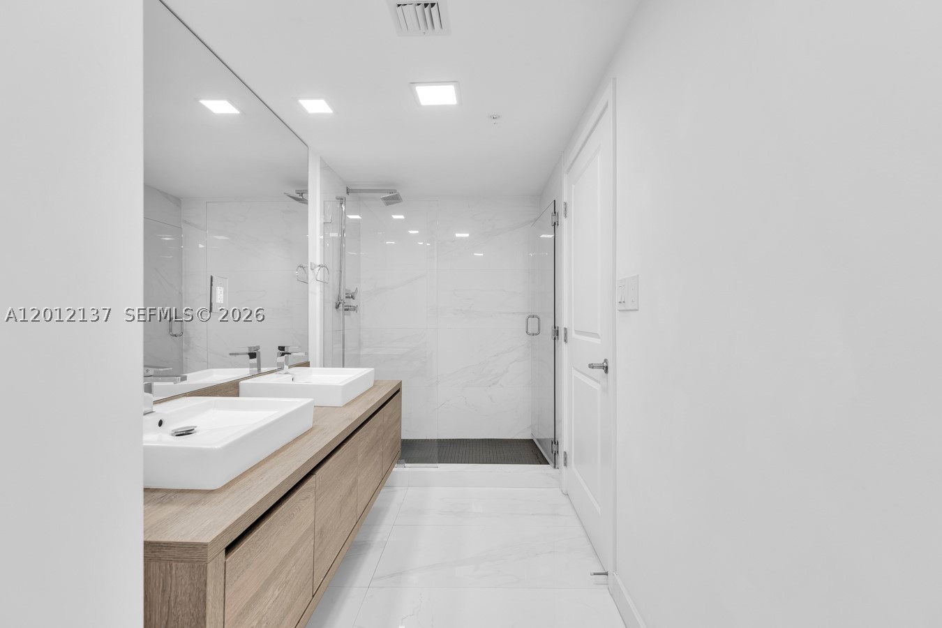 image 400 Sunny Isles31