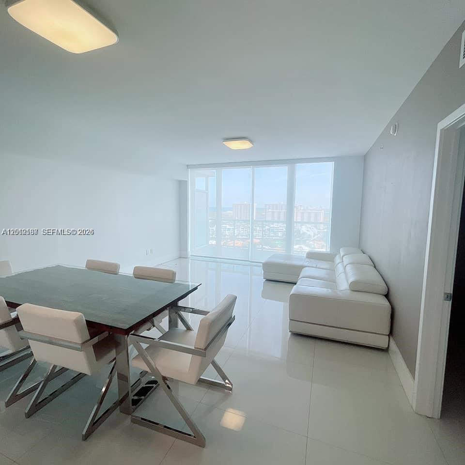 400 Sunny Isles Blvd #1903 Sunny Isles Beach, FL 33160