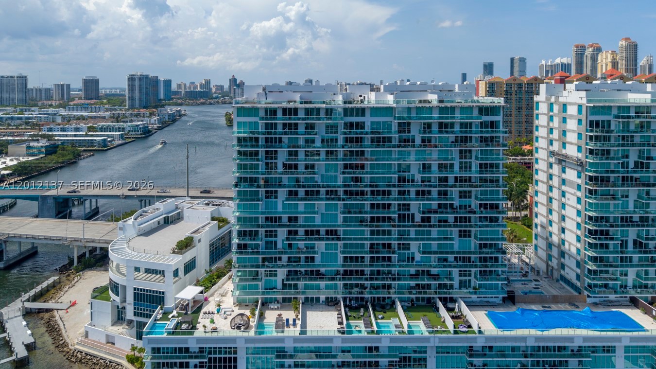 image 400 Sunny Isles51