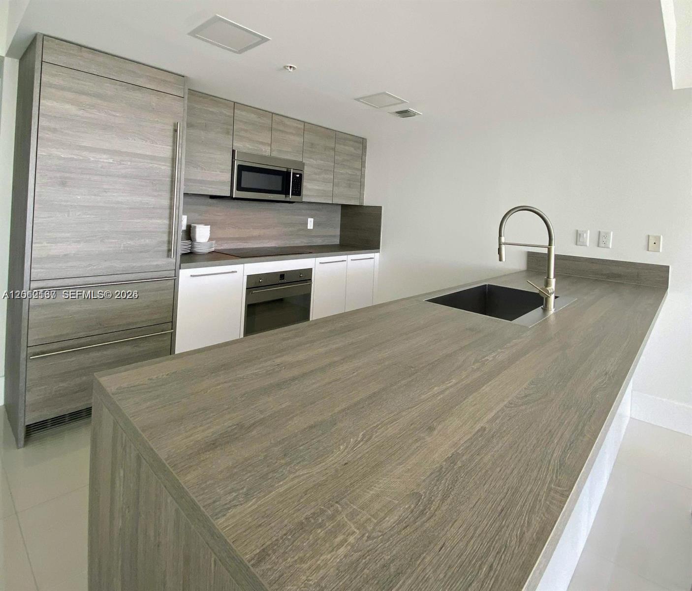 400 Sunny Isles Blvd #1903 Sunny Isles Beach, FL 33160