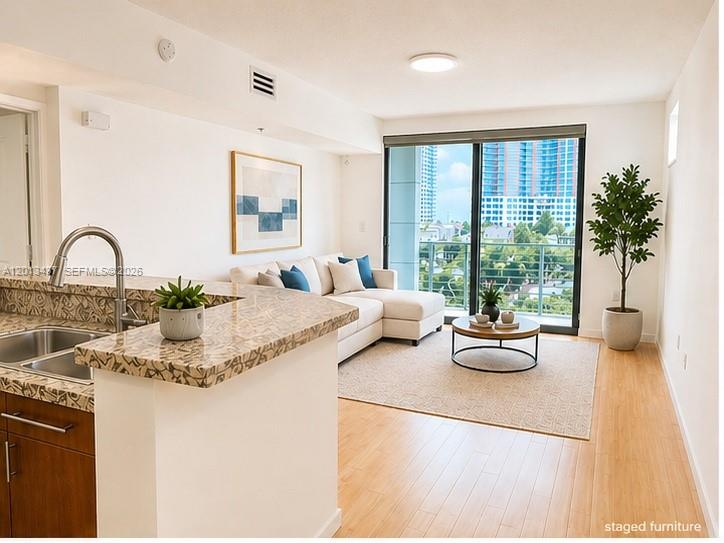 110 Washington Ave #1710