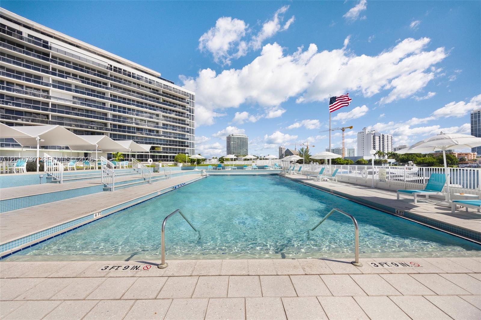 900 Bay Dr #1005 + Dock DS14 Miami Beach, FL 33141