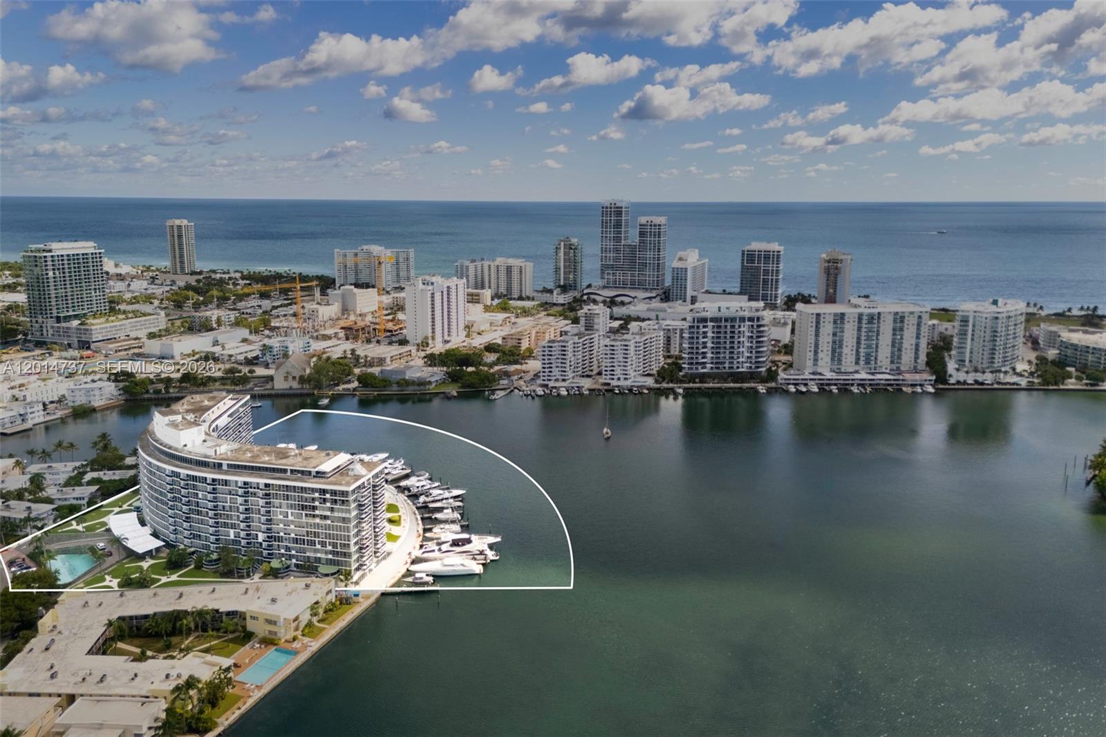 900 Bay Dr #1005 + Dock DS14 Miami Beach, FL 33141