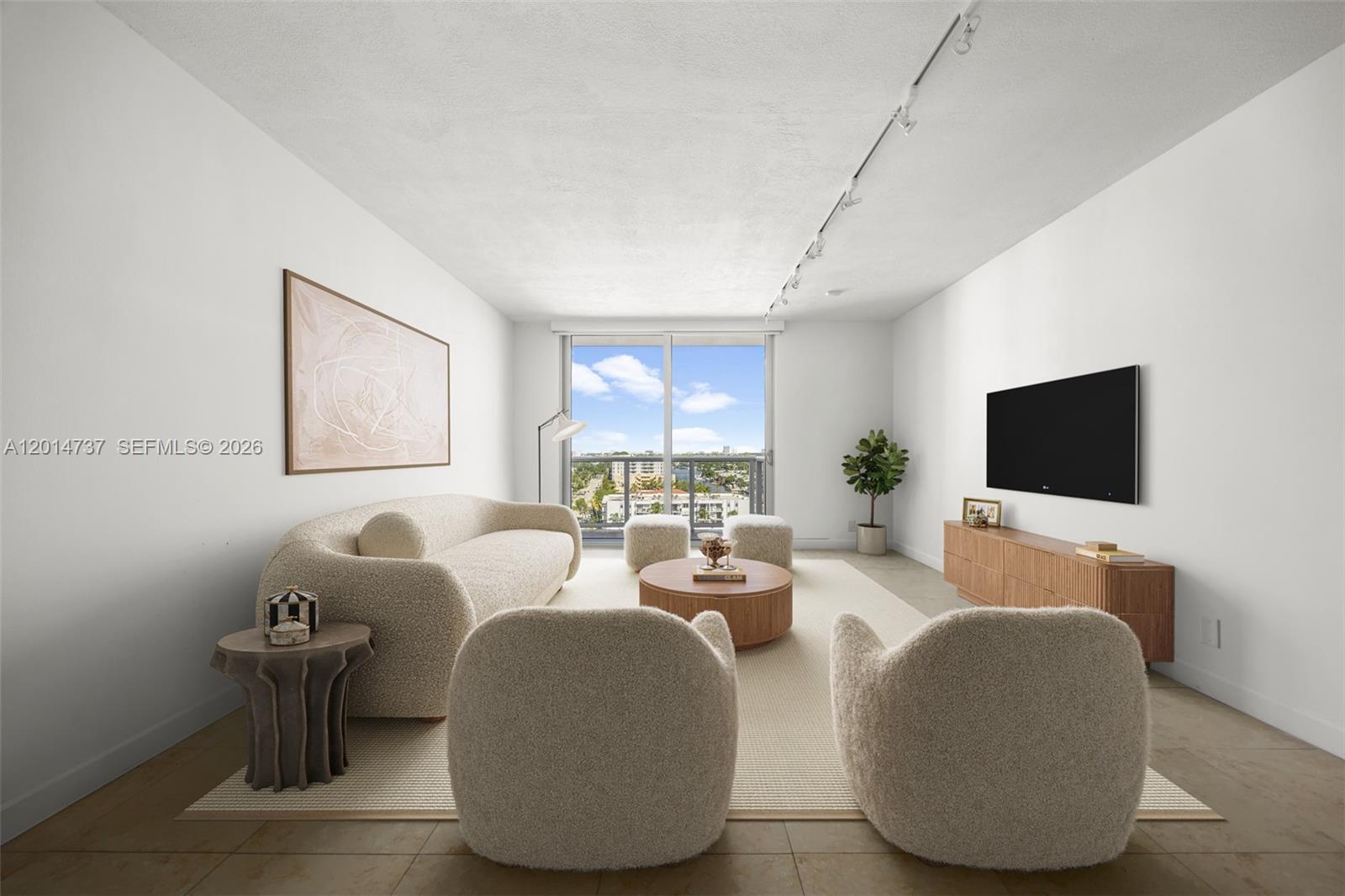 900 Bay Dr #1005 + Dock DS14 Miami Beach, FL 33141