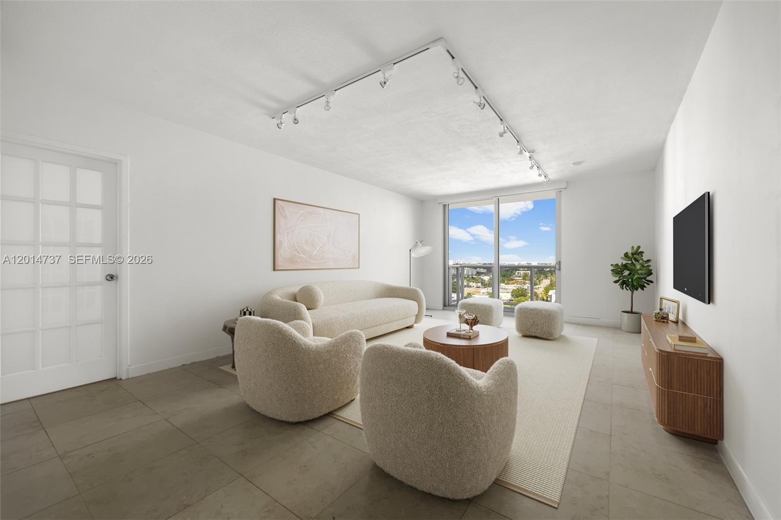 900 Bay Dr #1005 + Dock DS14 Miami Beach, FL 33141