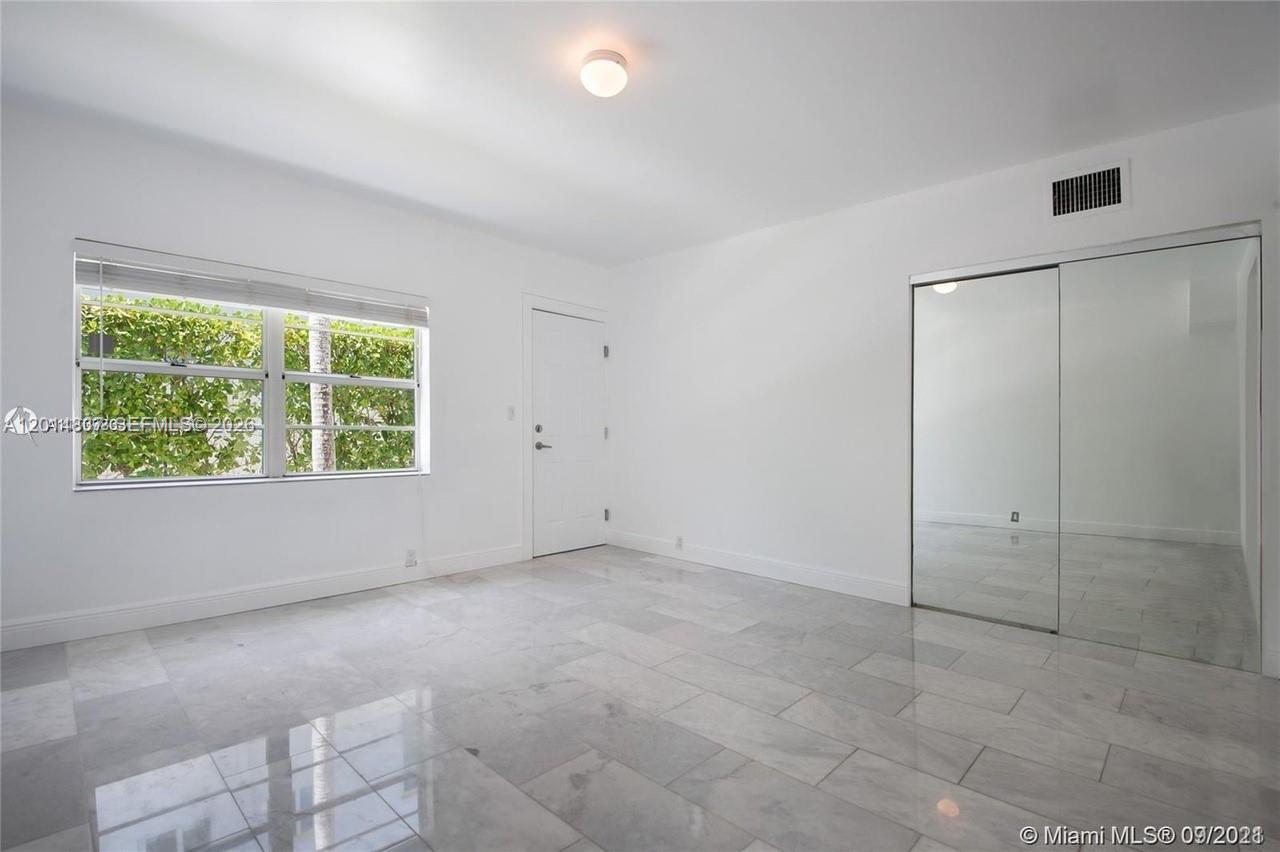 928 Jefferson Ave Miami Beach, FL 33139