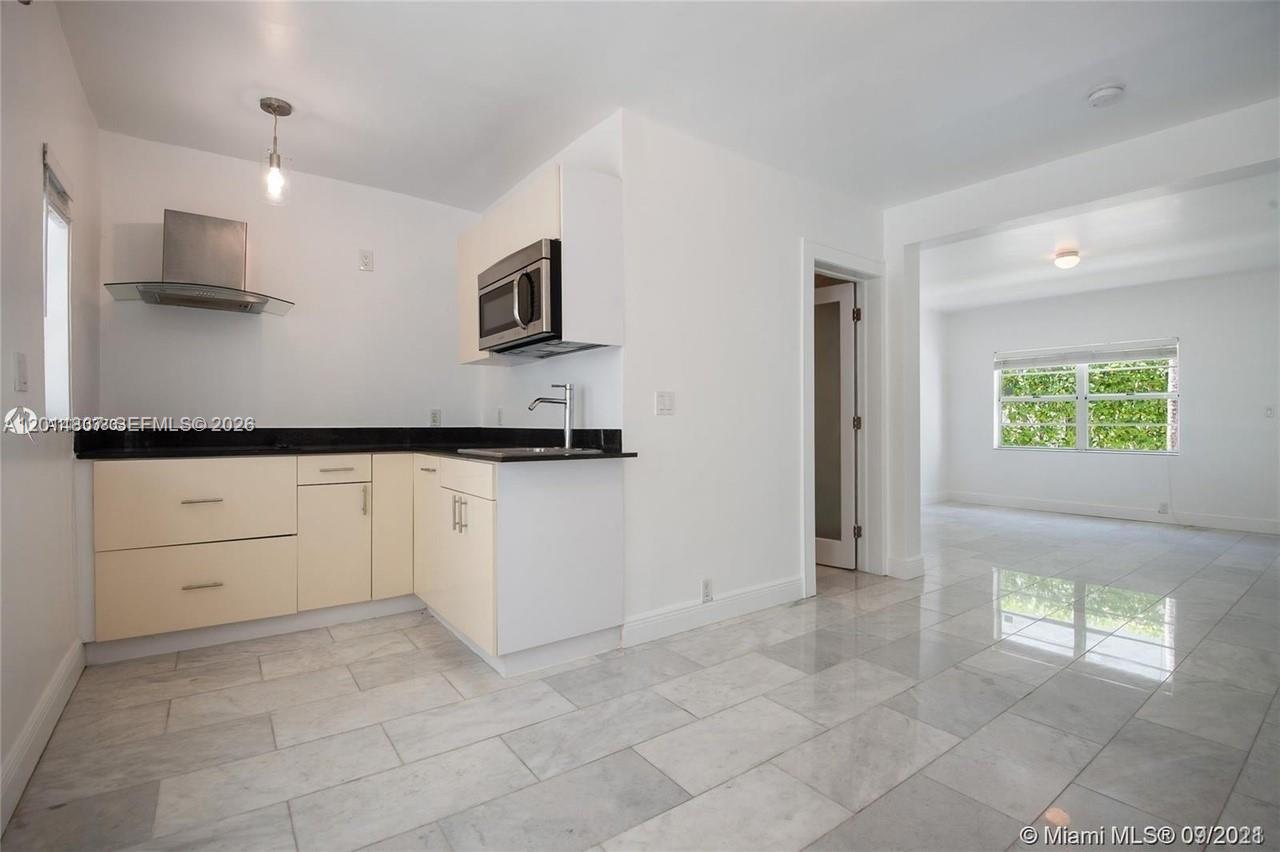 928 Jefferson Ave Miami Beach, FL 33139