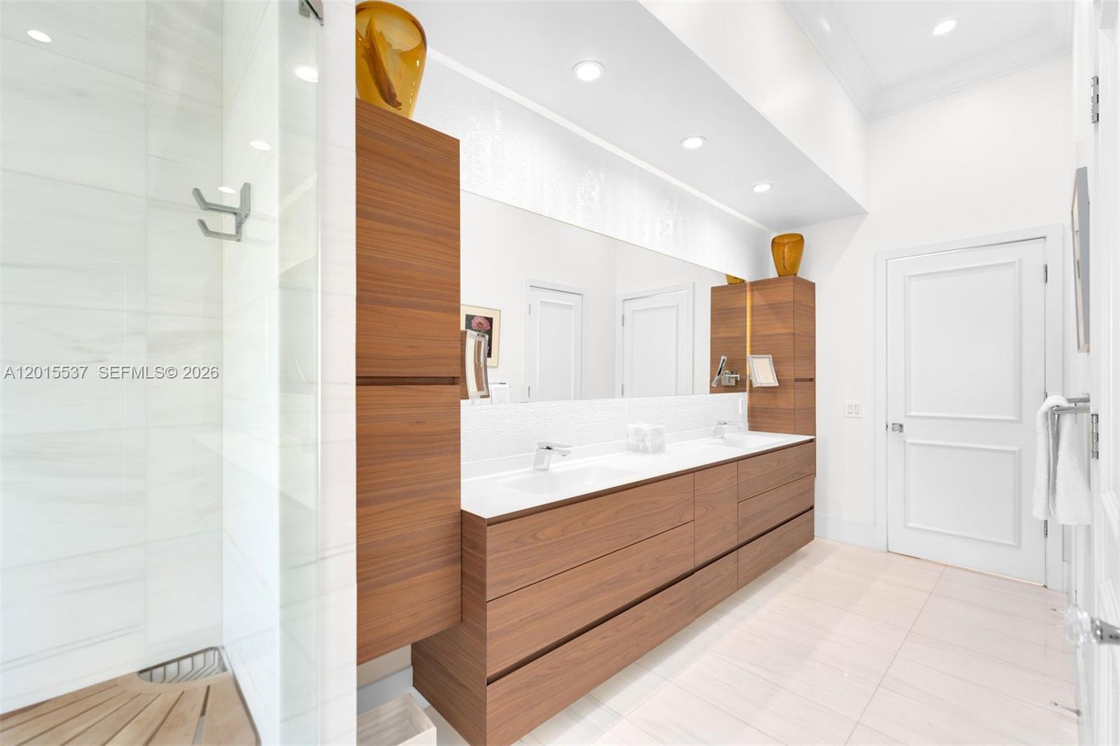 3 Turtle Walk Key Biscayne, FL 33149