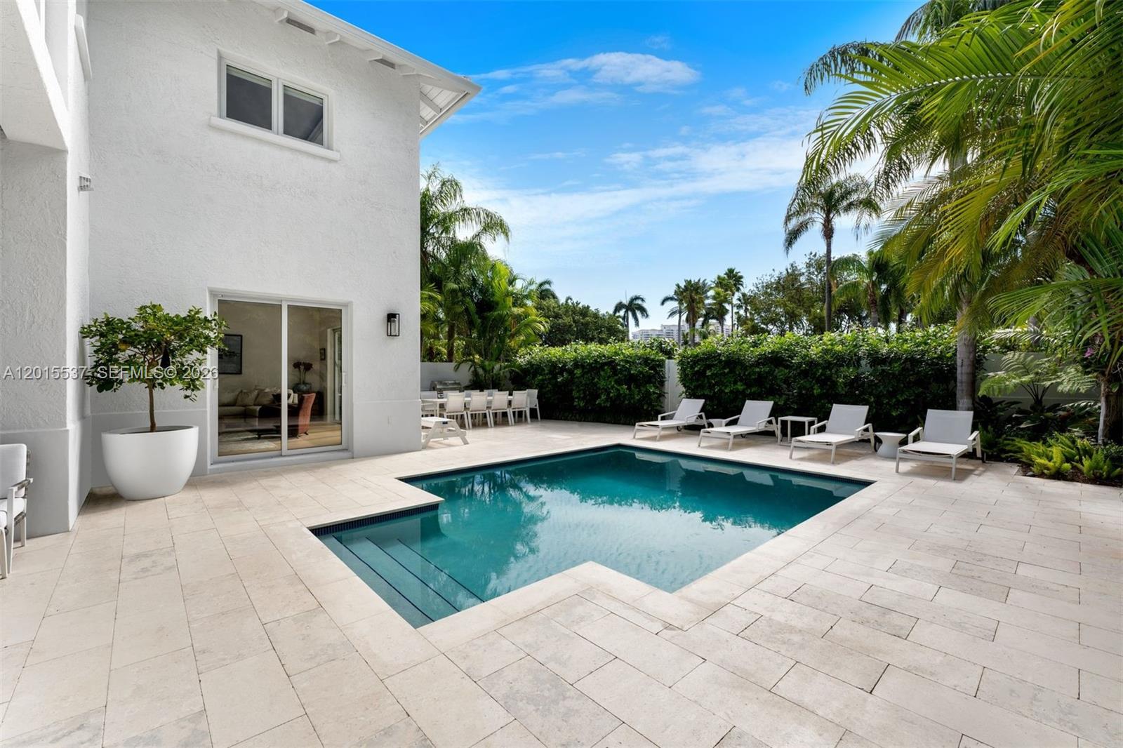 3 Turtle Walk Key Biscayne, FL 33149