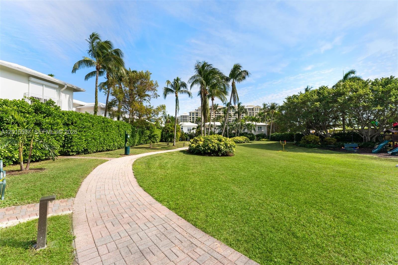 3 Turtle Walk Key Biscayne, FL 33149