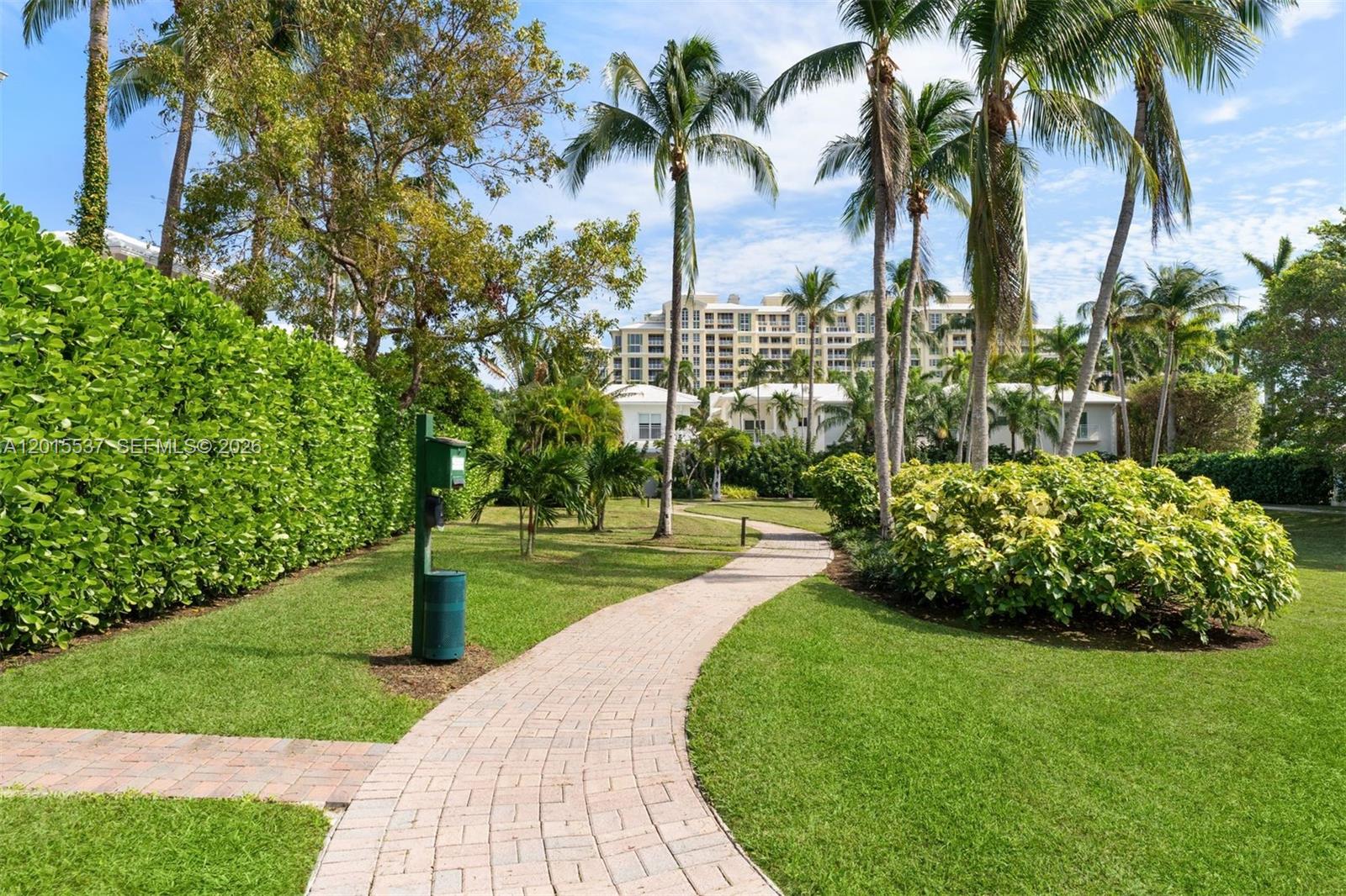 3 Turtle Walk Key Biscayne, FL 33149