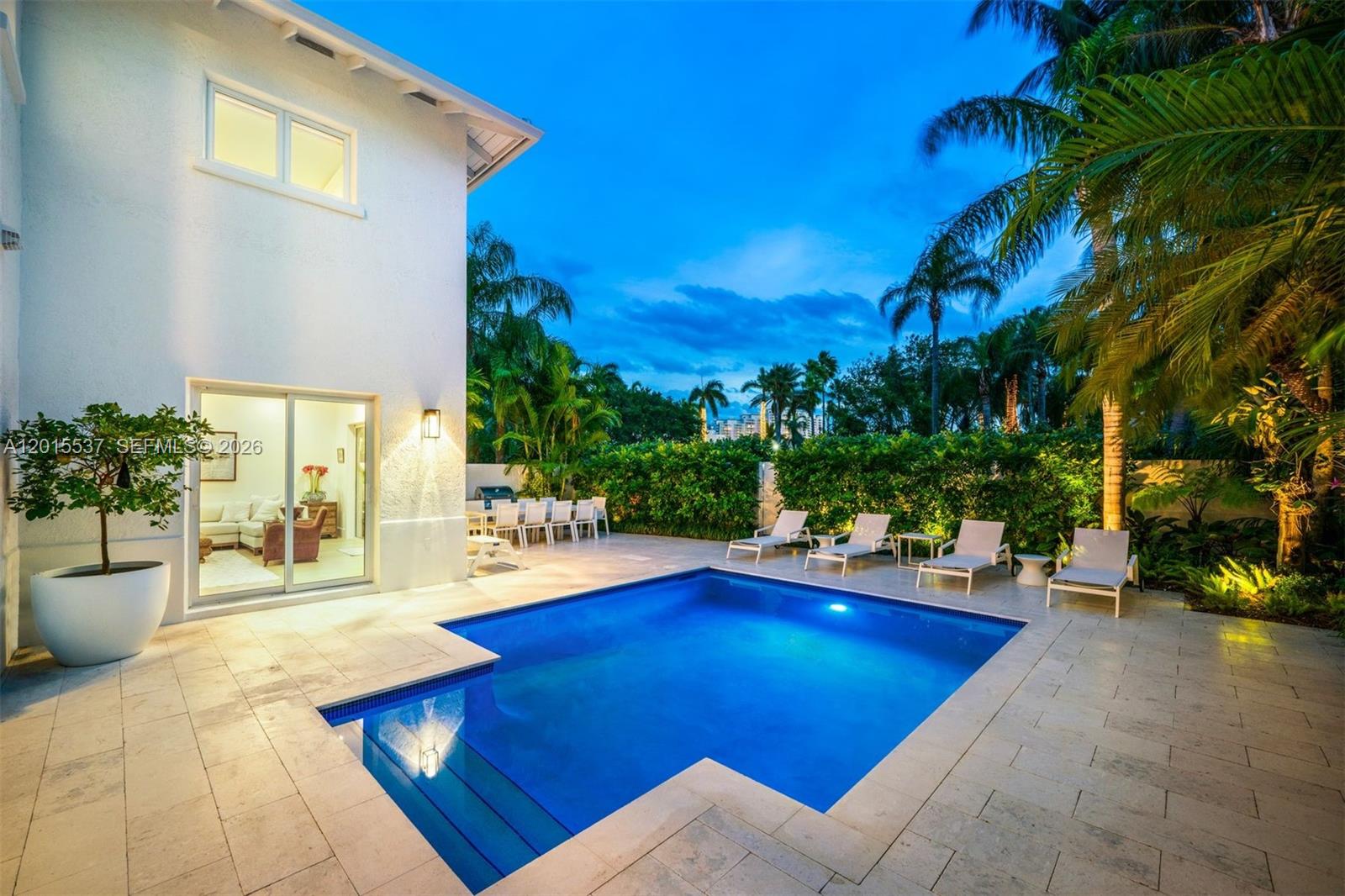 3 Turtle Walk Key Biscayne, FL 33149
