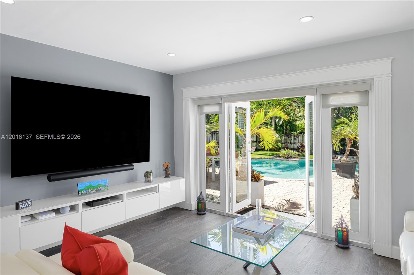 2010 Alamanda Dr North Miami, FL 33181