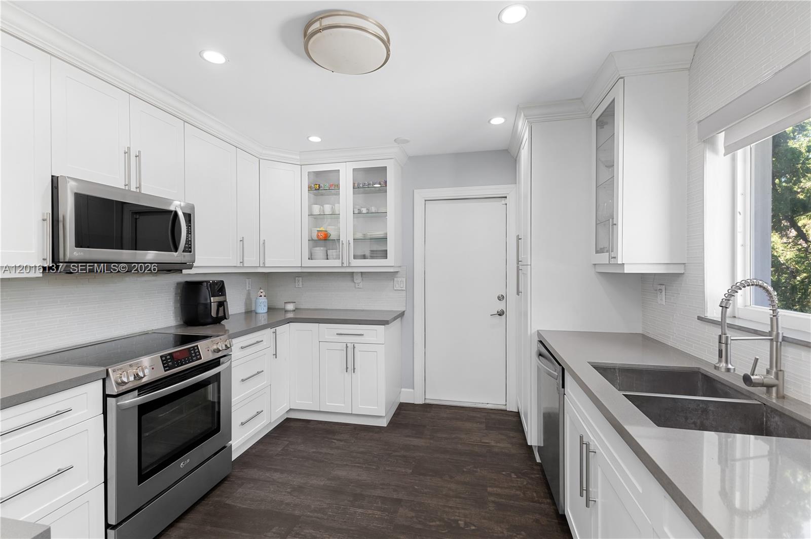 2010 Alamanda Dr North Miami, FL 33181