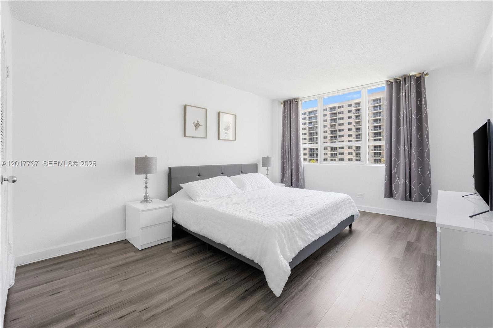 1500 Bay Rd #666S Miami Beach, FL 33139