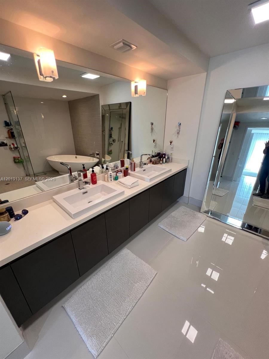 300 Sunny Isles Blvd #4-1504 Sunny Isles Beach, FL 33160