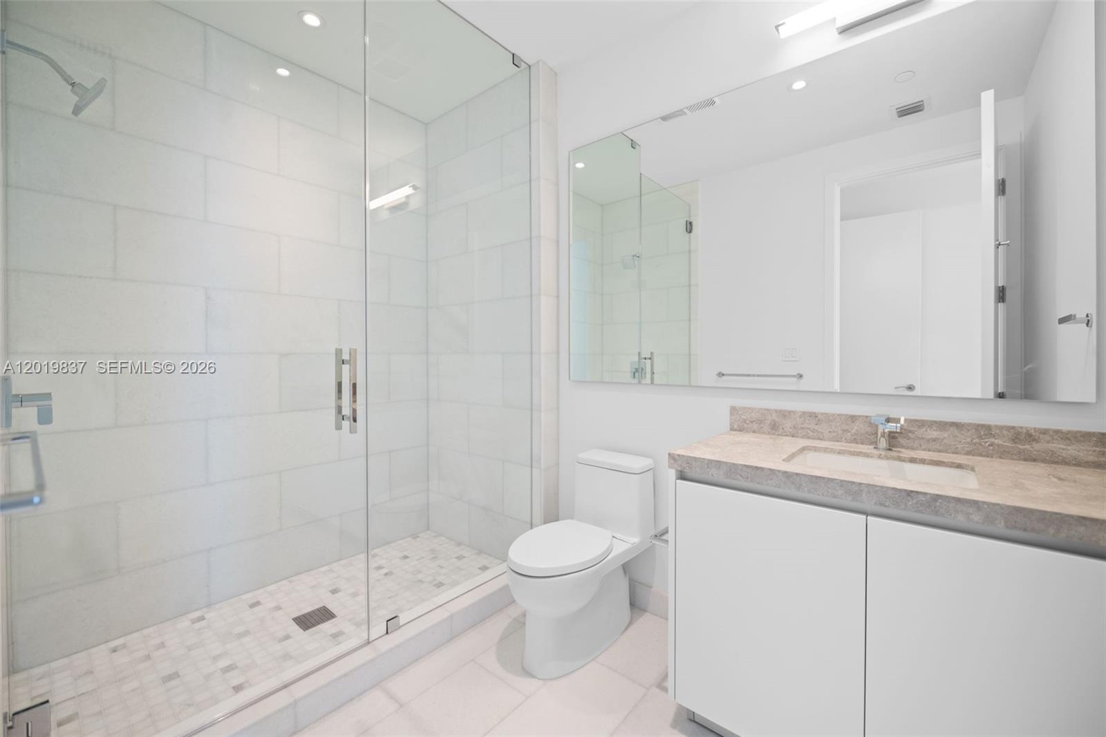 175 SE 25th Rd #801 Miami, FL 33129