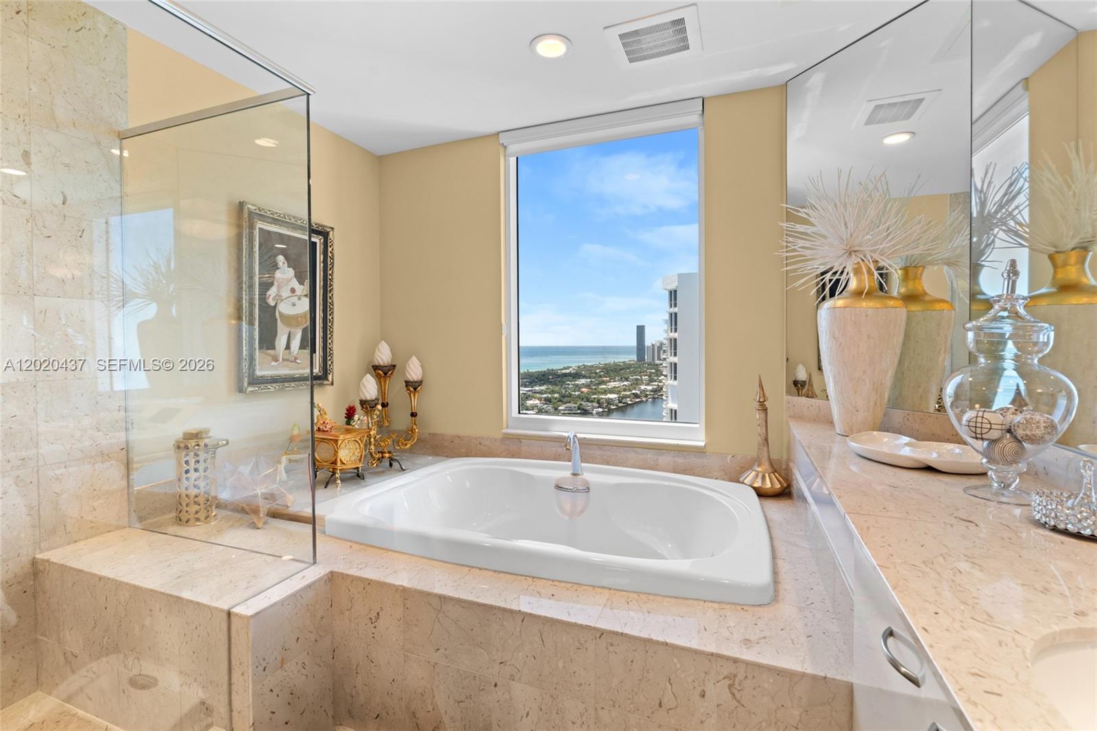 21200 Point Pl #2802 Aventura, FL 33180