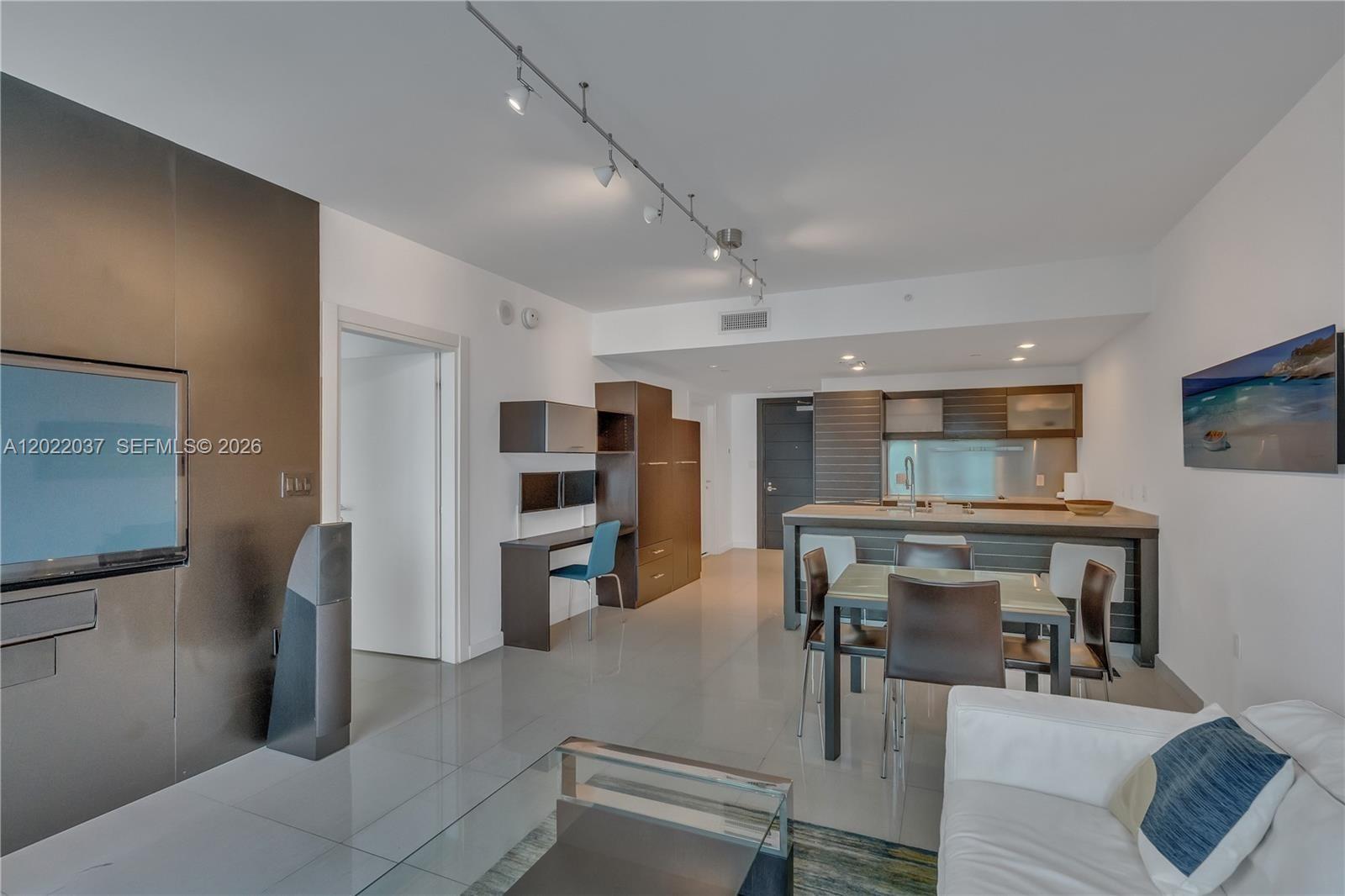 image Epic Residences2