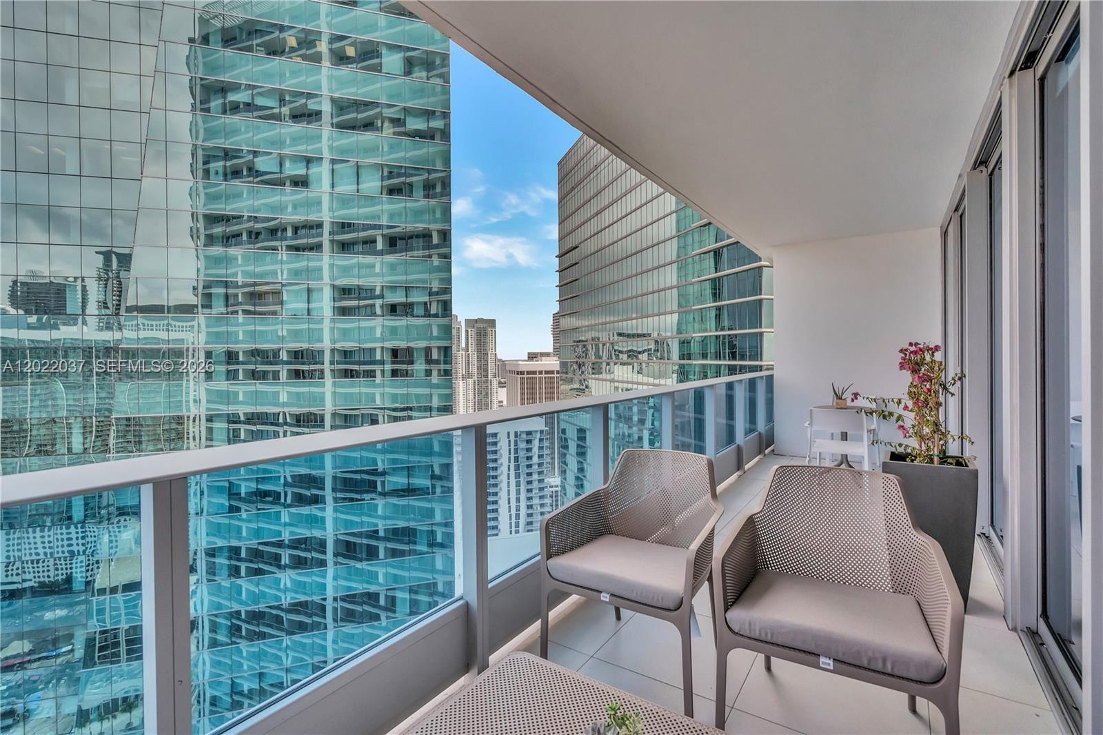 image Epic Residences4