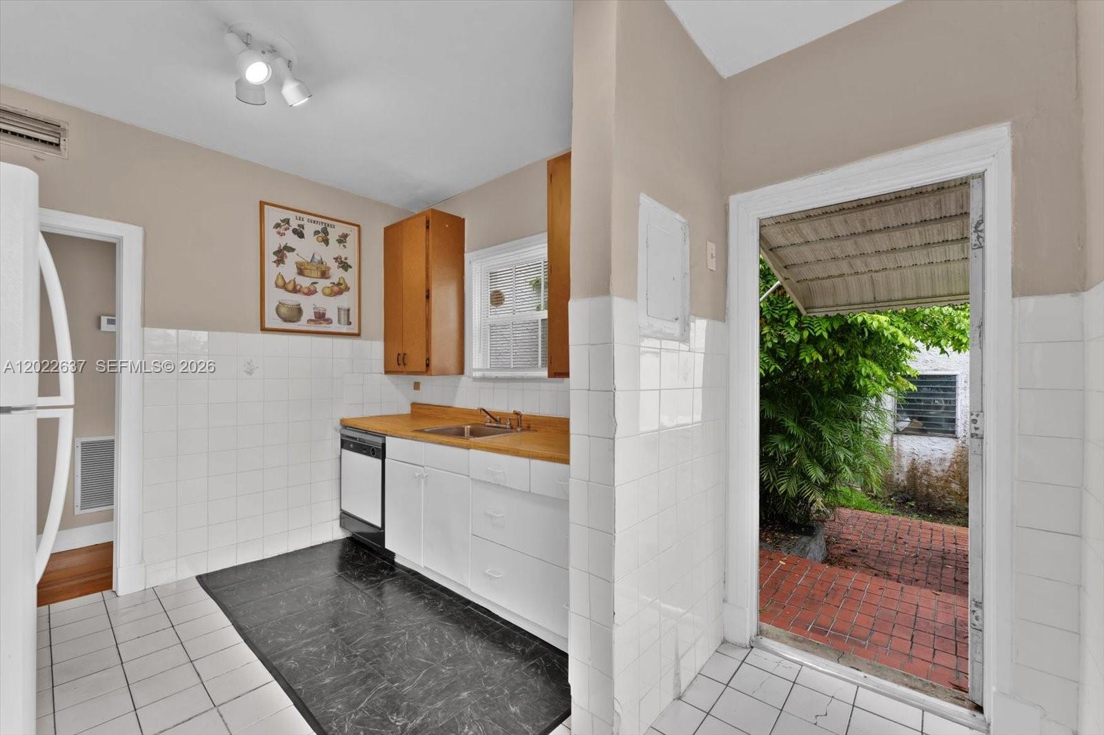 644 Navarre Ave Coral Gables, FL 33134