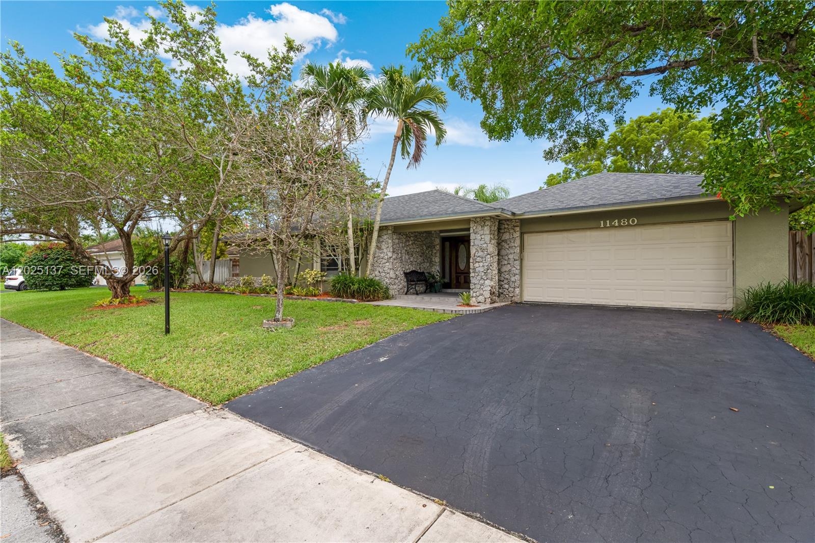 11480 SW 96th Ter Miami, FL 33176