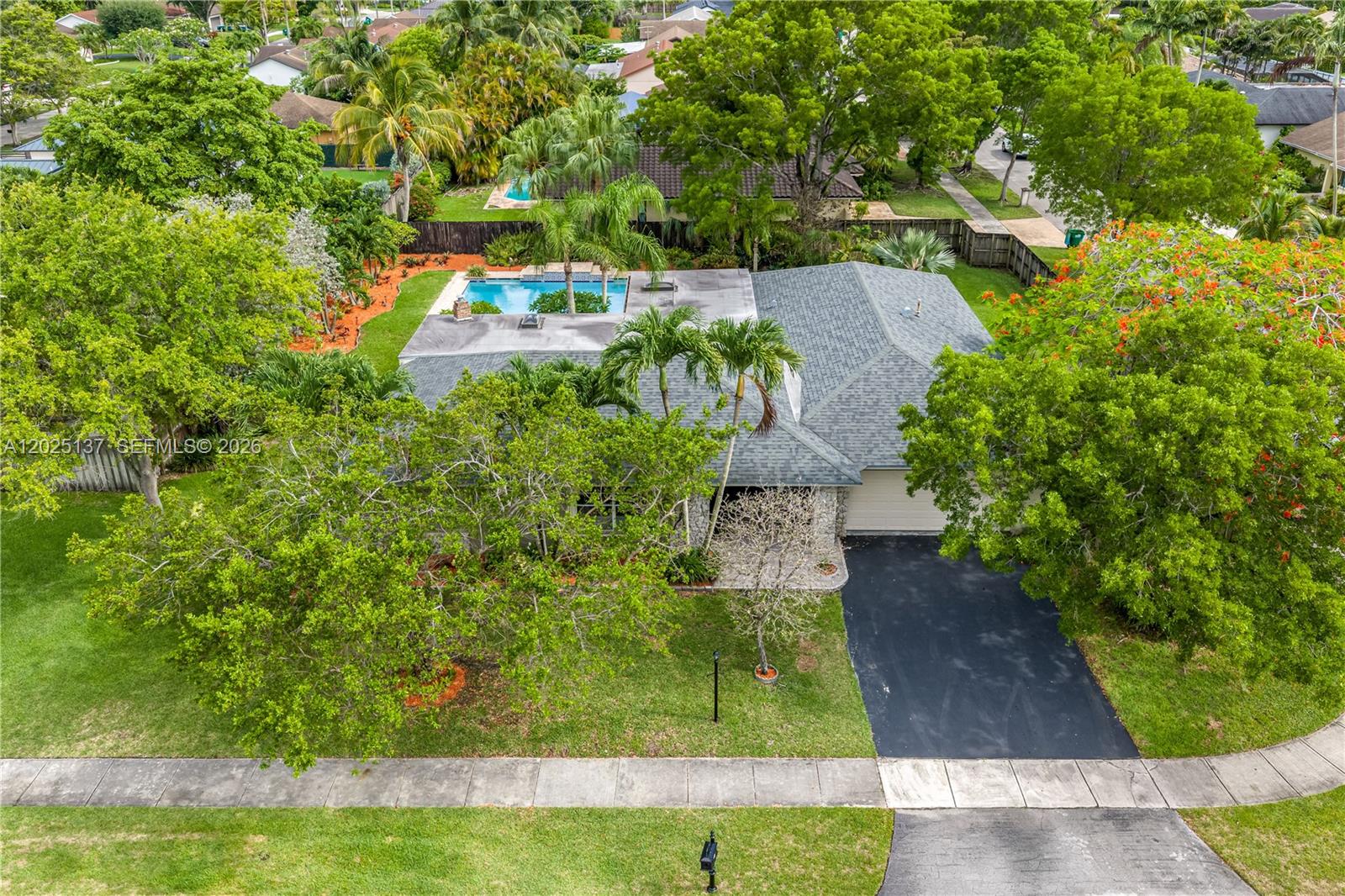 11480 SW 96th Ter Miami, FL 33176