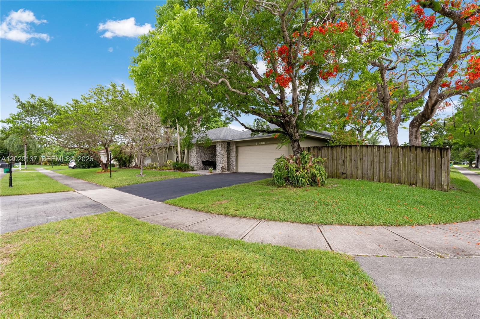 11480 SW 96th Ter Miami, FL 33176