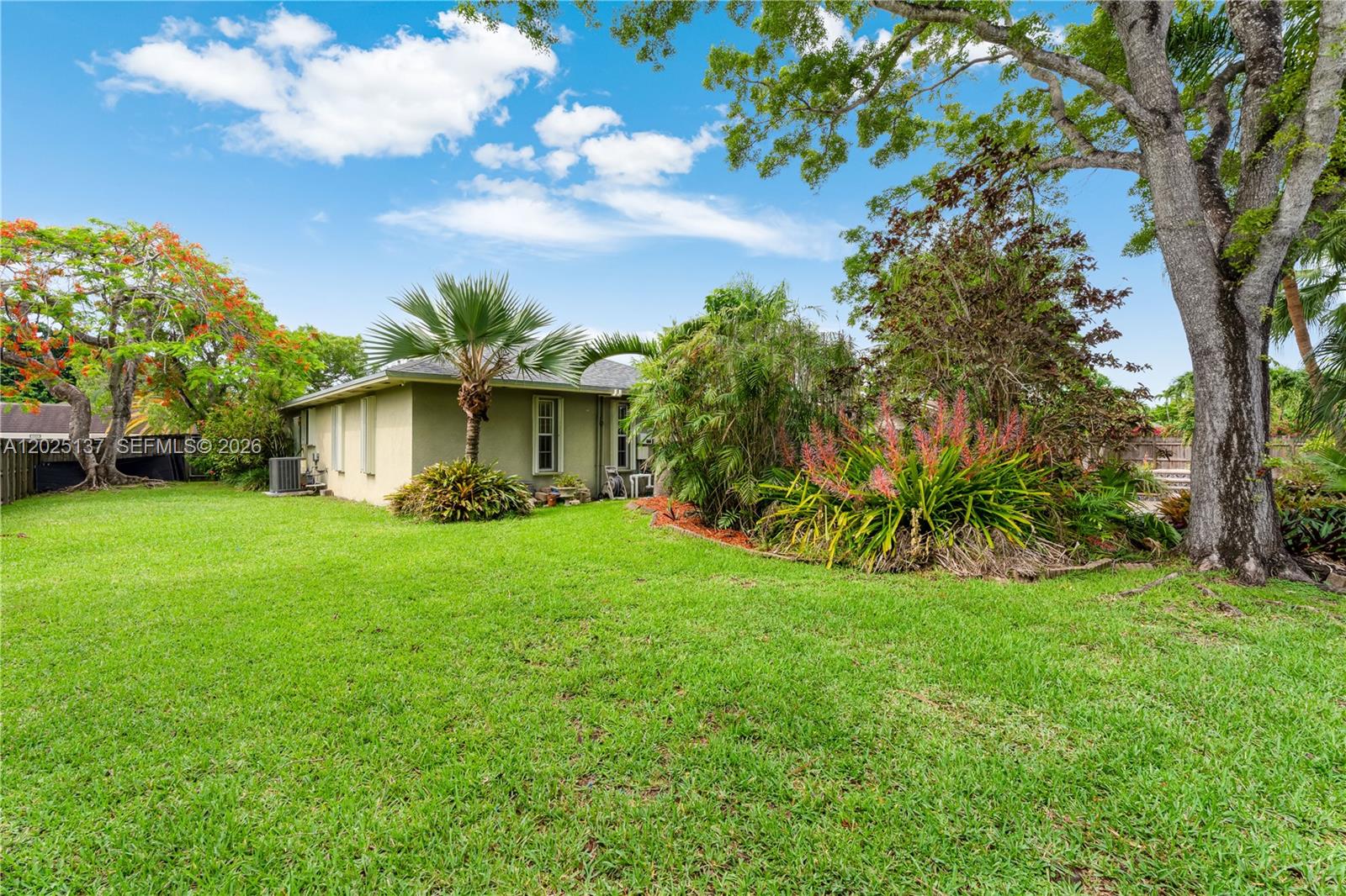 11480 SW 96th Ter Miami, FL 33176