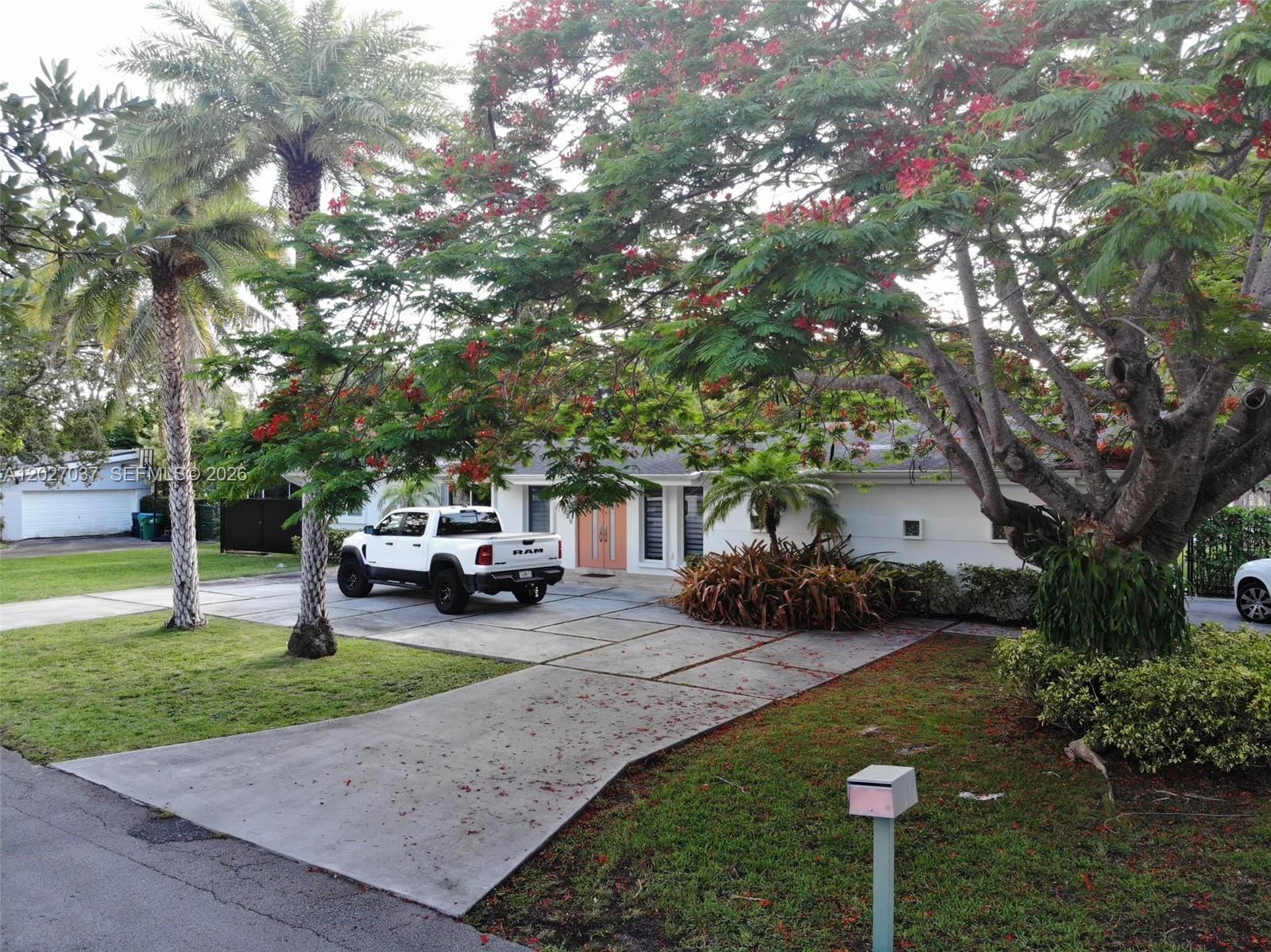 12800 SW 82nd Ct