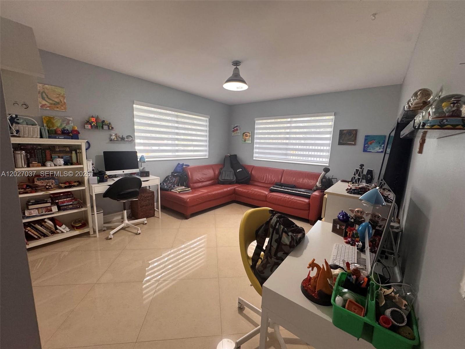 12800 SW 82nd Ct Pinecrest, FL 33156