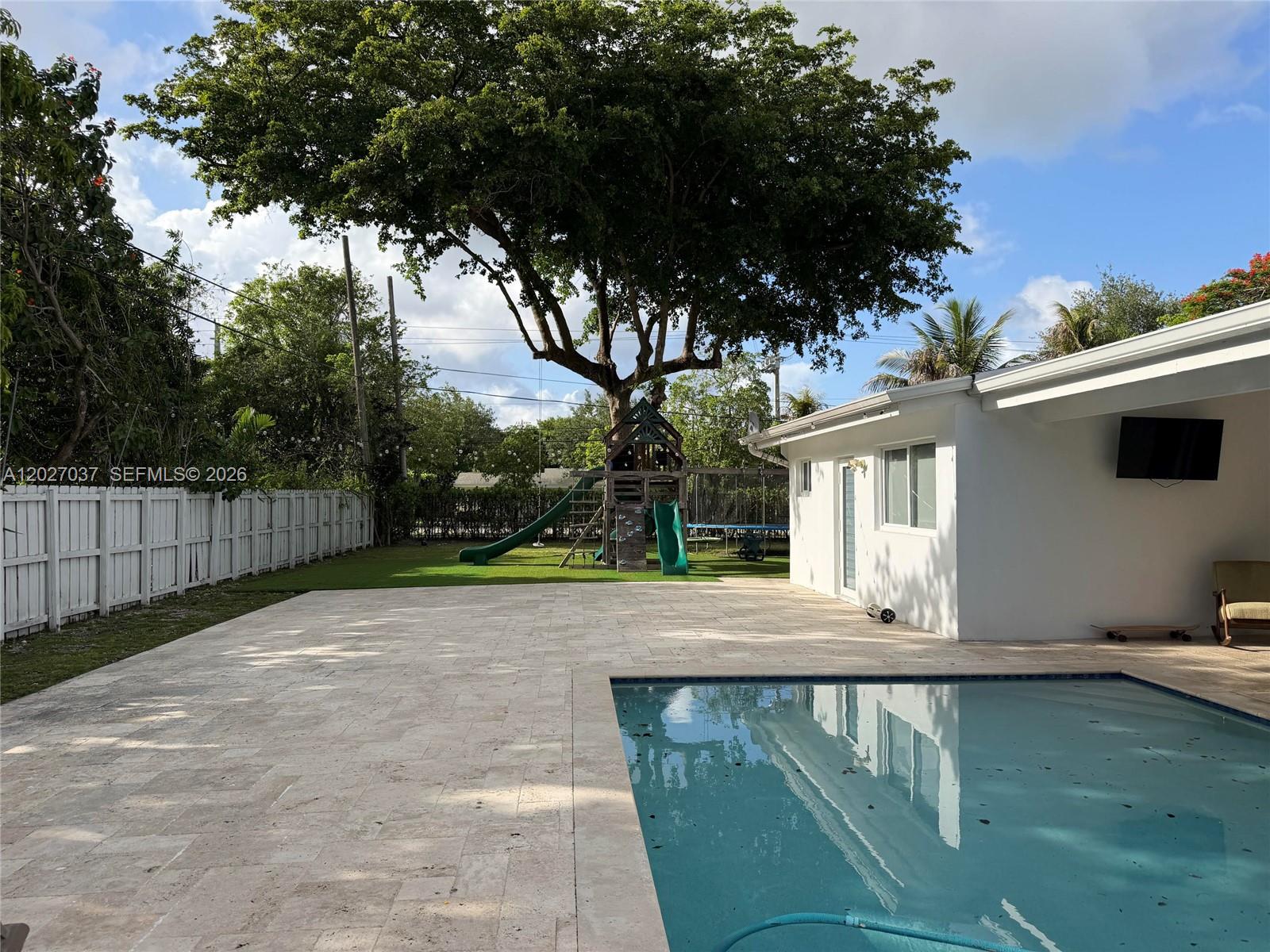 12800 SW 82nd Ct Pinecrest, FL 33156