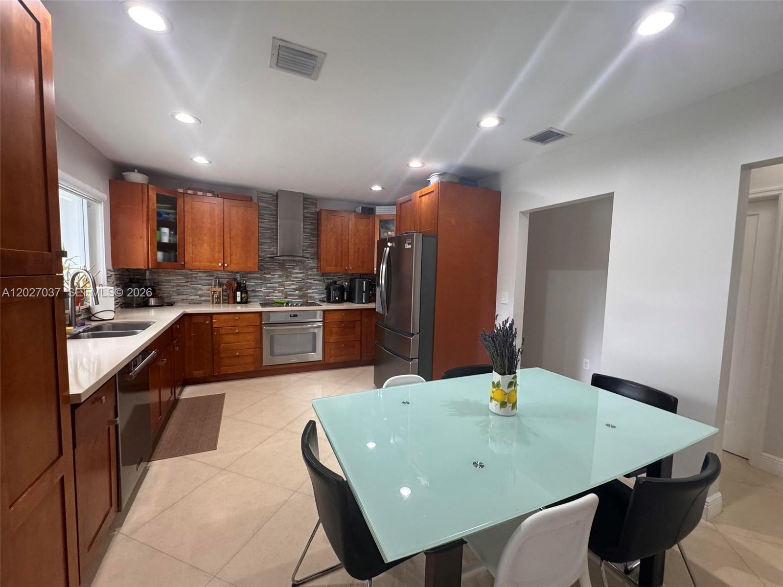 12800 SW 82nd Ct Pinecrest, FL 33156