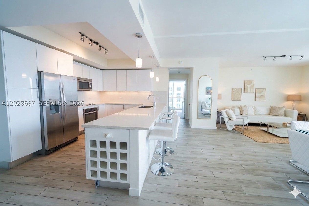 image Nine at Mary Brickell Village3