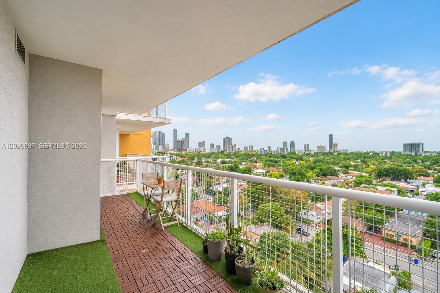 900 SW 8th St #1103 Miami, FL 33130