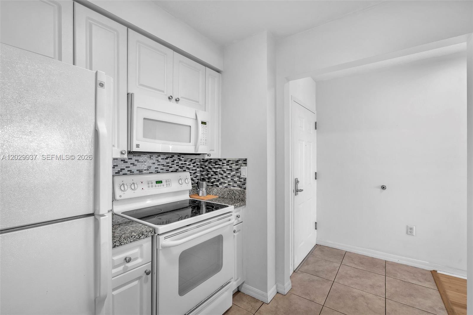 900 SW 8th St #1103 Miami, FL 33130
