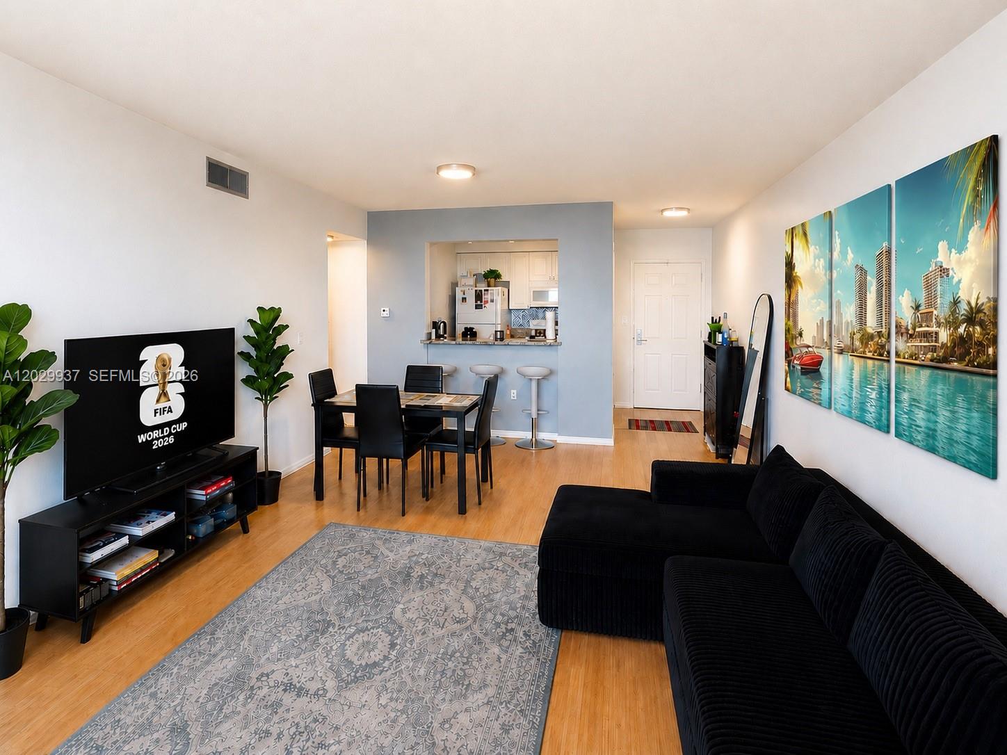 900 SW 8th St #1103 Miami, FL 33130