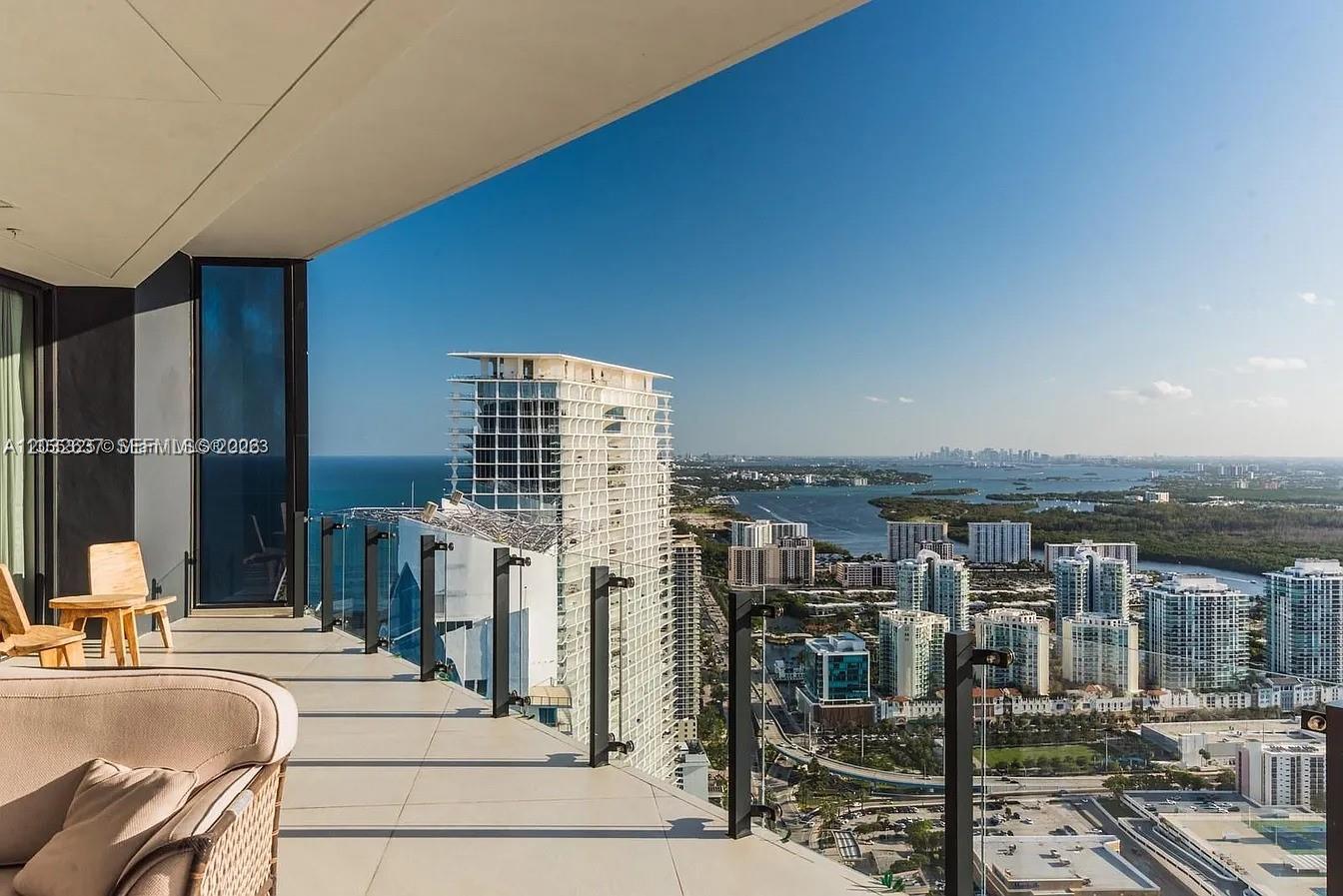 17141 Collins #4602 Sunny Isles Beach, FL 33160