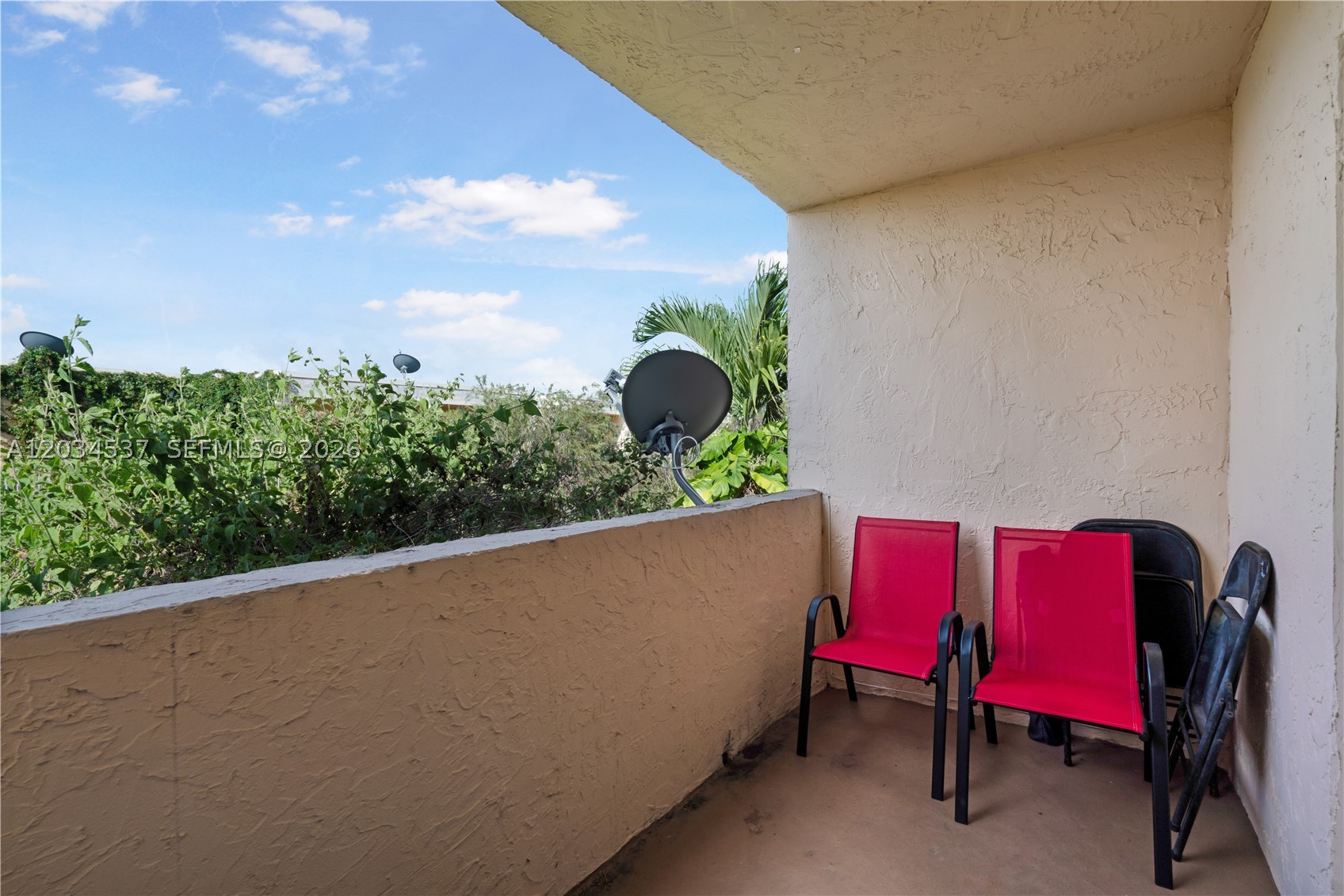 9371 Fontainebleau Blvd #I204 Miami, FL 33172