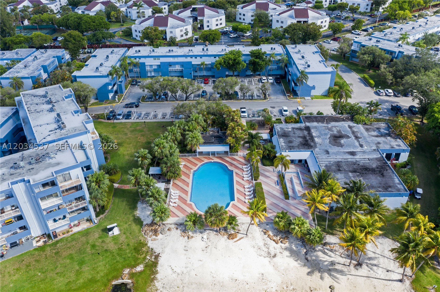 9371 Fontainebleau Blvd #I204 Miami, FL 33172