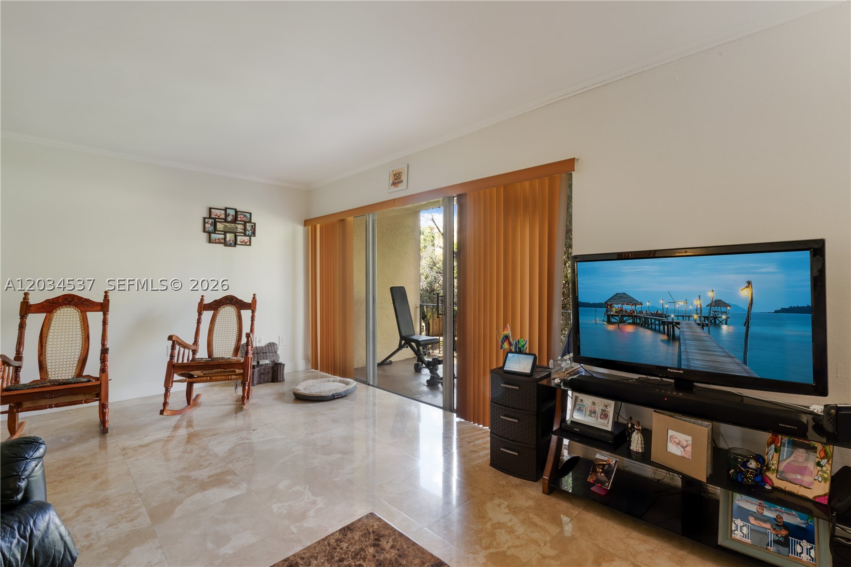 9371 Fontainebleau Blvd #I204 Miami, FL 33172