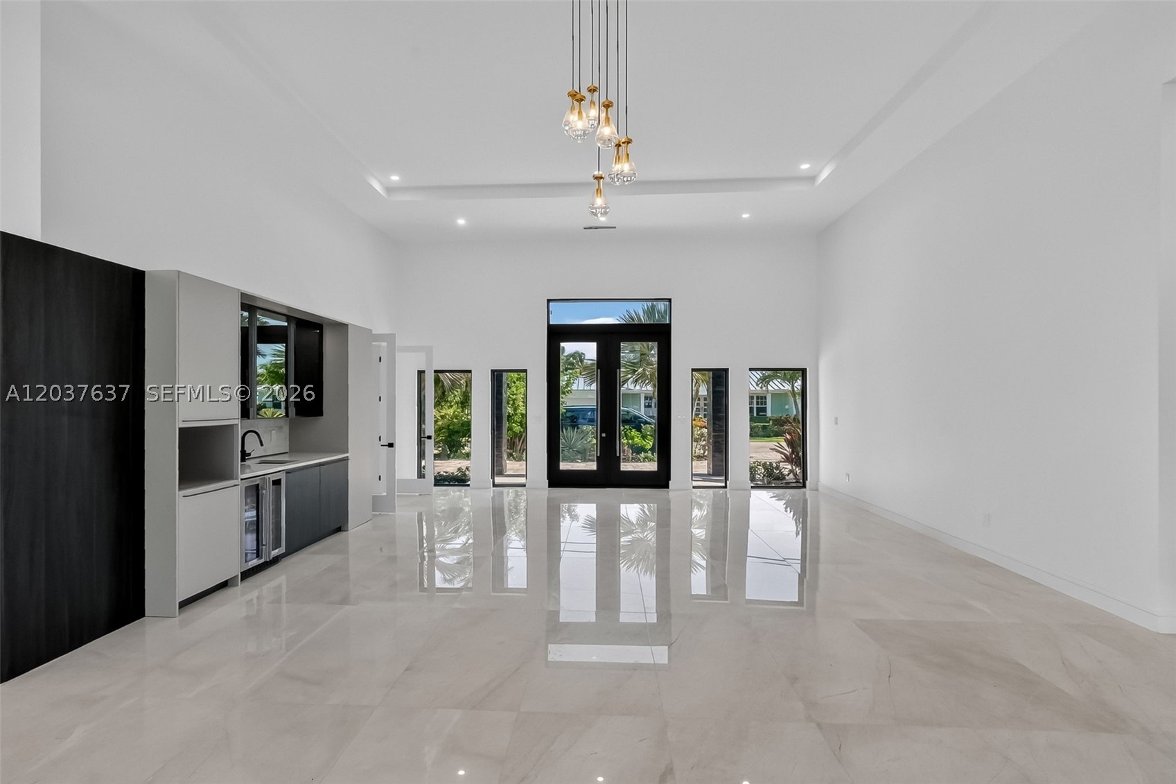 2832 NE 24th Ct Fort Lauderdale, FL 33305