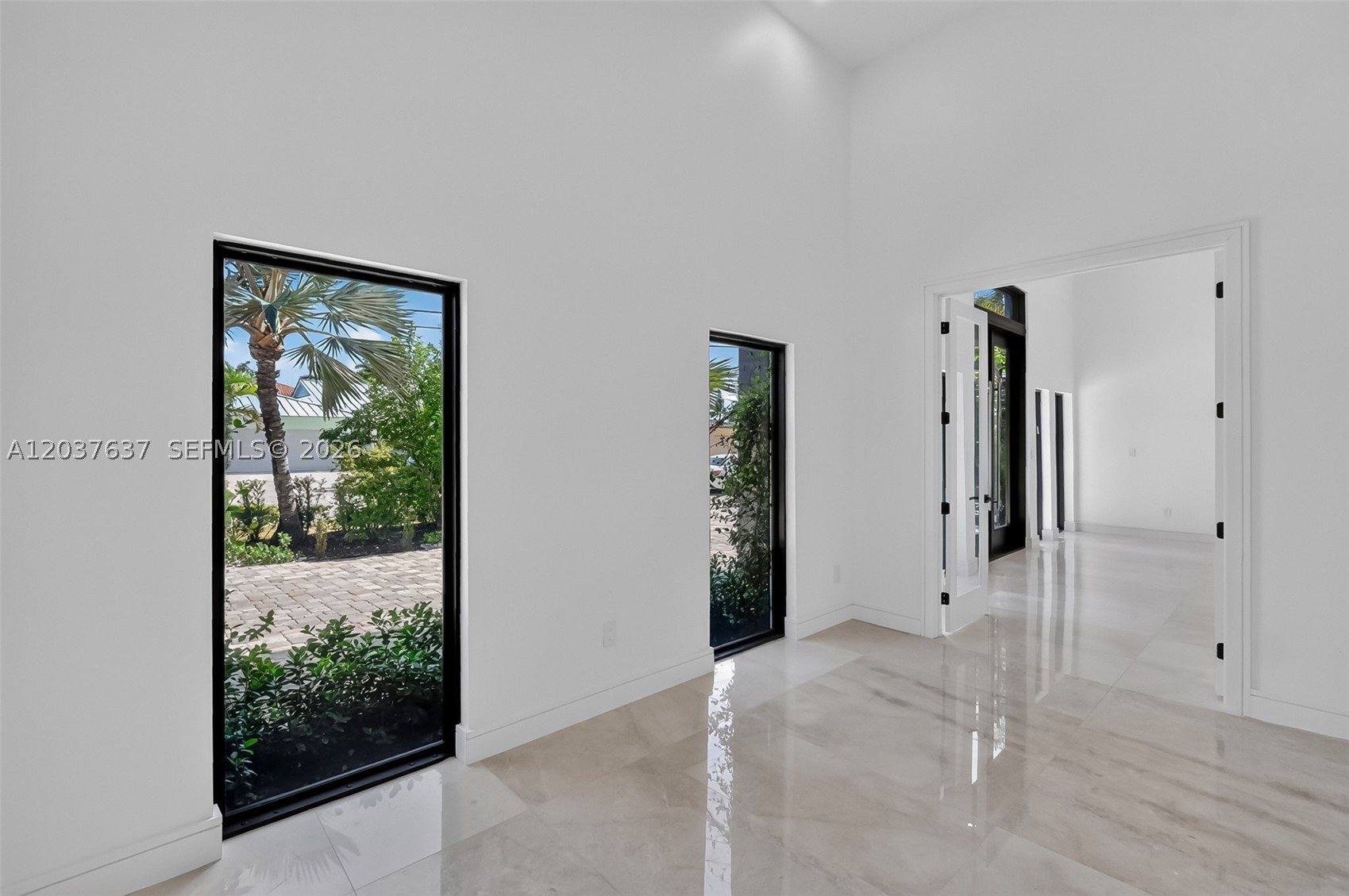 2832 NE 24th Ct Fort Lauderdale, FL 33305